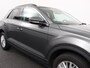 Volkswagen T-Roc 1.5 TSI 150pk DSG Life Navigatie Apple Carplay/Android Auto Adaptive Cruise Control Trekhaak Parkeersensoren Stoelverwarming Ledverlichting Getinte ramen Climate Control