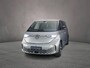 Volkswagen ID. Buzz Pro Bulli Limited Edition 86 kWh LWB 7p. | Trekhaak | Open & close pakket | Assistance pakket plus | Comfortpakket "plus" | Design pakket |  7-zits pakket | Netto-ACTIEprijs; RIJKLAAR INCL. BTW/BPM,  INRUILPREMIE (bij koop of lease via HK) |