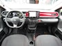 Renault Twingo 82pk Techno / 18'' Velgen / Navigatie / Camera / Blindspot / Stoelverwarming