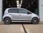 Volkswagen Up! 1.0 TSI GTI *Pano | Clima | Stoelverwarming | Camera | Sensoren | 17" | LED*