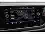 Volkswagen Polo 1.0 TSI R-Line 95PK / 70kW, NL auto 1e eigenaar nieuw door ons geleverd, LED verlichting, R-Line in- en exterieur, draadloos Apple Carplay & Android Auto, parkeersensoren voor en achter (pdc), adaptieve cruise control (ACC) met Travel Assist, multifunctioneel lederen stuurwiel, 2-zone climatronic, elektrisch verstel-, verwarm- en inklapbare buitenspiegels (spiegelpakket), 16" 'Valencia' LMV, DAB+ etc.