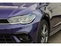 Volkswagen Polo 1.0 TSI R-Line 95PK / 70kW, NL auto 1e eigenaar nieuw door ons geleverd, LED verlichting, R-Line in- en exterieur, draadloos Apple Carplay & Android Auto, parkeersensoren voor en achter (pdc), adaptieve cruise control (ACC) met Travel Assist, multifunctioneel lederen stuurwiel, 2-zone climatronic, elektrisch verstel-, verwarm- en inklapbare buitenspiegels (spiegelpakket), 16" 'Valencia' LMV, DAB+ etc.