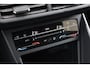 Volkswagen Polo 1.0 TSI R-Line 95PK / 70kW, NL auto 1e eigenaar nieuw door ons geleverd, LED verlichting, R-Line in- en exterieur, draadloos Apple Carplay & Android Auto, parkeersensoren voor en achter (pdc), adaptieve cruise control (ACC) met Travel Assist, multifunctioneel lederen stuurwiel, 2-zone climatronic, elektrisch verstel-, verwarm- en inklapbare buitenspiegels (spiegelpakket), 16" 'Valencia' LMV, DAB+ etc.