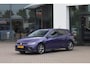 Volkswagen Polo 1.0 TSI R-Line 95PK / 70kW, NL auto 1e eigenaar nieuw door ons geleverd, LED verlichting, R-Line in- en exterieur, draadloos Apple Carplay & Android Auto, parkeersensoren voor en achter (pdc), adaptieve cruise control (ACC) met Travel Assist, multifunctioneel lederen stuurwiel, 2-zone climatronic, elektrisch verstel-, verwarm- en inklapbare buitenspiegels (spiegelpakket), 16" 'Valencia' LMV, DAB+ etc.