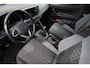 Volkswagen Polo 1.0 TSI R-Line 95PK / 70kW, NL auto 1e eigenaar nieuw door ons geleverd, LED verlichting, R-Line in- en exterieur, draadloos Apple Carplay & Android Auto, parkeersensoren voor en achter (pdc), adaptieve cruise control (ACC) met Travel Assist, multifunctioneel lederen stuurwiel, 2-zone climatronic, elektrisch verstel-, verwarm- en inklapbare buitenspiegels (spiegelpakket), 16" 'Valencia' LMV, DAB+ etc.
