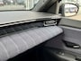 Renault R5 Comfort Range Techno 52 kWh | V2G | Pack Winter | Pack Advanced Driving Assist | Two-Tone | Stoel+Stuurverwarming | Blindspot | Navigatie | Climate Control | Easy Park Assist | Apple CarPlay/Android Auto
