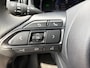 Toyota Yaris 1.5 Hybrid 115 Comfort Apple Carplay/Android Auto , cruise control adaptief en stuurhulp , climate , lm velgen , tel , usb , camera .