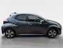 Toyota Yaris 1.5 Hybrid 115 Comfort Apple Carplay/Android Auto , cruise control adaptief en stuurhulp , climate , lm velgen , tel , usb , camera .