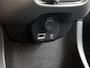 Peugeot 108 Active 1.0 e-VTi 72pk | Navigatie via Apple Carplay / Android Auto | Achteruitrijcamera | Airco | DAB+ radio | Bluetooth | Dealeronderhouden | Multifunctioneel stuurwiel | All seasonbanden | Zuinig en voordelig autorijden! |