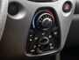 Peugeot 108 Active 1.0 e-VTi 72pk | Navigatie via Apple Carplay / Android Auto | Achteruitrijcamera | Airco | DAB+ radio | Bluetooth | Dealeronderhouden | Multifunctioneel stuurwiel | All seasonbanden | Zuinig en voordelig autorijden! |
