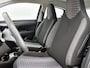 Peugeot 108 Active 1.0 e-VTi 72pk | Navigatie via Apple Carplay / Android Auto | Achteruitrijcamera | Airco | DAB+ radio | Bluetooth | Dealeronderhouden | Multifunctioneel stuurwiel | All seasonbanden | Zuinig en voordelig autorijden! |