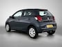 Peugeot 108 Active 1.0 e-VTi 72pk | Navigatie via Apple Carplay / Android Auto | Achteruitrijcamera | Airco | DAB+ radio | Bluetooth | Dealeronderhouden | Multifunctioneel stuurwiel | All seasonbanden | Zuinig en voordelig autorijden! |