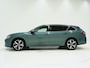 Volkswagen Passat Variant 1.5 eHybrid Elegance | Panoramadak | Leder/Alcantara | Massage | Trekhaak | HUD | Keyless | Sfeerlicht