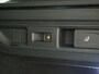 Volkswagen Passat Variant 1.5 eHybrid Elegance | Panoramadak | Leder/Alcantara | Massage | Trekhaak | HUD | Keyless | Sfeerlicht