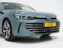 Volkswagen Passat Variant 1.5 eHybrid Elegance | Panoramadak | Leder/Alcantara | Massage | Trekhaak | HUD | Keyless | Sfeerlicht