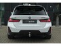 BMW 3-Serie Touring 330e xDrive M-sport M3 stoelen Panoramadak *SOH 98%* Memory *BTW* Black pack NLauto 19" LMV