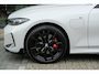 BMW 3-Serie Touring 330e xDrive M-sport M3 stoelen Panoramadak *SOH 98%* Memory *BTW* Black pack NLauto 19" LMV