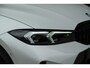 BMW 3-Serie Touring 330e xDrive M-sport M3 stoelen Panoramadak *SOH 98%* Memory *BTW* Black pack NLauto 19" LMV