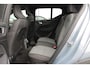 Volvo XC40 T4 211PK Automaat Recharge R-Design Expression | Schuif/kanteldak | Trekhaak | Adapt. Cruise | Camera + PDC | DAB | Verw. Voorruit |