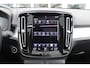 Volvo XC40 T4 211PK Automaat Recharge R-Design Expression | Schuif/kanteldak | Trekhaak | Adapt. Cruise | Camera + PDC | DAB | Verw. Voorruit |