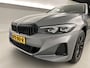 BMW 3-Serie 330e 292 PK Shadow-Line Facelift Schuif-/kanteldak M-Sportstoelen