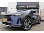 Toyota BZ4X Launch Edition Premium 71 kWh Pano-dak | Bi-tone | Trekhaak | Leder