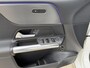 Mercedes-Benz B-klasse 250 e 18''/Leder/Stoelverwarming/Camera/Sfeerverlichting/Apple Carplay & Android Auto