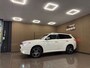 Mitsubishi Outlander 2.0 PHEV instyle+ * Schuif-Kanteldak / Navigatie / Trekhaak / Stoelverwarming / NL Auto *