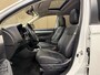 Mitsubishi Outlander 2.0 PHEV instyle+ * Schuif-Kanteldak / Navigatie / Trekhaak / Stoelverwarming / NL Auto *