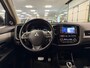 Mitsubishi Outlander 2.0 PHEV instyle+ * Schuif-Kanteldak / Navigatie / Trekhaak / Stoelverwarming / NL Auto *
