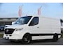 Mercedes-Benz Sprinter 319 V6 3.0 CDI L2H1 RWD AMG Edition Camera, Cruise, Carplay, LED, 10,5'' Mbux, 3500kg Trekhaak, Standkachel, Multimedia, Stoelverwarming, Automaat, Uniek!