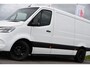 Mercedes-Benz Sprinter 319 V6 3.0 CDI L2H1 RWD AMG Edition Camera, Cruise, Carplay, LED, 10,5'' Mbux, 3500kg Trekhaak, Standkachel, Multimedia, Stoelverwarming, Automaat, Uniek!