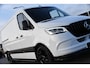 Mercedes-Benz Sprinter 319 V6 3.0 CDI L2H1 RWD AMG Edition Camera, Cruise, Carplay, LED, 10,5'' Mbux, 3500kg Trekhaak, Standkachel, Multimedia, Stoelverwarming, Automaat, Uniek!