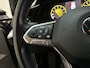 Volkswagen Golf 1.0 TSI 110pk Life Sfeerverlichting Navigatie Parkeersensoren App-Connect