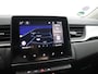 Renault Captur 1.0 TCe 90 Zen Trekhaak, Airco, Apple Carplay/Android Auto, Cruise control, Achteruitrijcamera,keyless entry/start, Rijstrooksensor met correctie De Renault Captur 1.0 TCe 90 Zen is een ruime en comfortabele SUV met een moderne en luxe uitstraling. Dankzij het slimme interieur en de hoge zit geniet je van veel comfort tijdens elke rit.