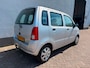 Opel Agila 1.0-12V Essentia