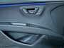 SEAT Leon ST 2.0 TSI CUPRA R 300 Carbon Brembo Limited edition