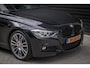 BMW 3-Serie Touring 320i M-Sport NW. KETTING & TURBO | LEER | 19" VELGEN | NAP