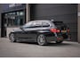 BMW 3-Serie Touring 320i M-Sport NW. KETTING & TURBO | LEER | 19" VELGEN | NAP