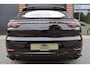Porsche Cayenne Coupé 3.0 E-Hybrid Black Edition Platinum 462PK NIEUWSTAAT 1STE EIG. SOH 99% I NL-auto I 360 Camera I Leder I Sport Chrono I Pano I elek. stoel I Winterpakket I PASM I Soft-close I