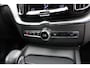 Volvo XC60 B4 198PK Automaat Business Pro | Trekhaak | H&K Audio | Adapt. Cruise | 360 Camera | Privacy Glas | BLIS | Keyless |