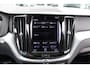 Volvo XC60 B4 198PK Automaat Business Pro | Trekhaak | H&K Audio | Adapt. Cruise | 360 Camera | Privacy Glas | BLIS | Keyless |