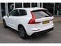 Volvo XC60 B4 198PK Automaat Business Pro | Trekhaak | H&K Audio | Adapt. Cruise | 360 Camera | Privacy Glas | BLIS | Keyless |