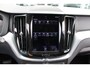 Volvo XC60 B4 198PK Automaat Business Pro | Trekhaak | H&K Audio | Adapt. Cruise | 360 Camera | Privacy Glas | BLIS | Keyless |
