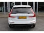 Volvo XC60 B4 198PK Automaat Business Pro | Trekhaak | H&K Audio | Adapt. Cruise | 360 Camera | Privacy Glas | BLIS | Keyless |