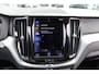 Volvo XC60 B4 198PK Automaat Business Pro | Trekhaak | H&K Audio | Adapt. Cruise | 360 Camera | Privacy Glas | BLIS | Keyless |