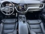 Volvo XC60 2.0 T8 Twin Engine AWD R-Design | Pano | Elec Trekhaak | Camera |