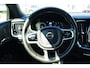 Volvo V60 B3 163pk Geartronic Mild Hybrid R-Design | PANO | HARMAN | PILOT ASSIST | KEYLESS |