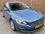 Volvo S60 2.0 T4 Momentum 190pk | Navigatiesysteem | Climate & cruise control | Trekhaak & 1800KG trekgewicht | Parkeersensoren achter | Parkeersensoren achter | Lichtmetalen velgen