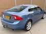 Volvo S60 2.0 T4 Momentum 190pk | Navigatiesysteem | Climate & cruise control | Trekhaak & 1800KG trekgewicht | Parkeersensoren achter | Parkeersensoren achter | Lichtmetalen velgen